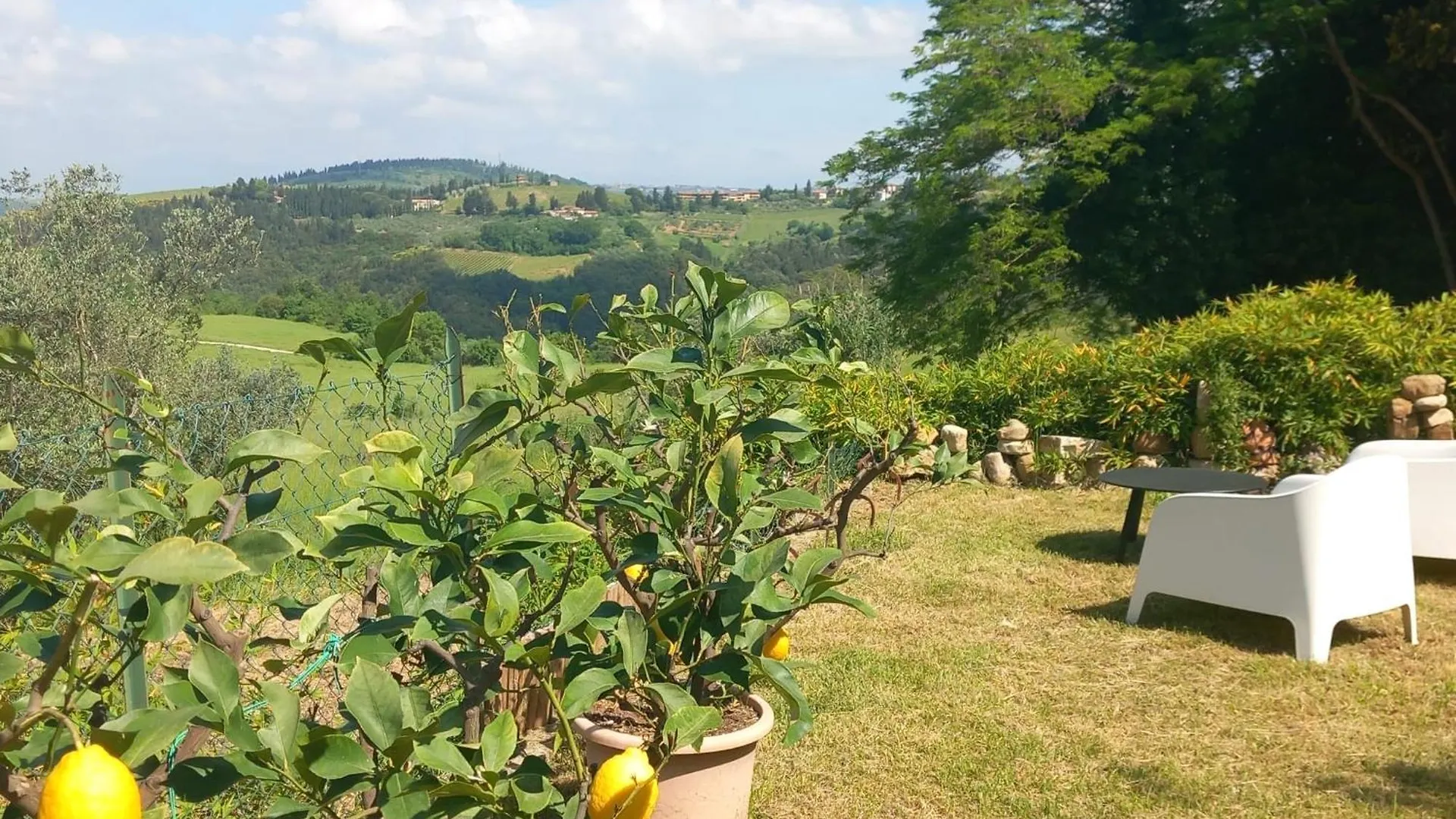 Chianti Art Room Poggibonsi Italy